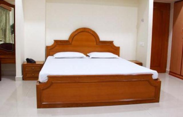 Lloyds Guest House, North Boag Road, T. Nagar Chennai Esterno foto